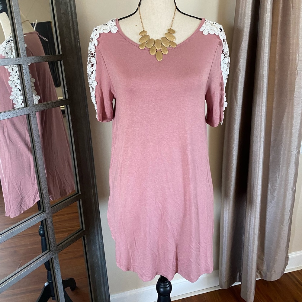 Plum shirt with lace